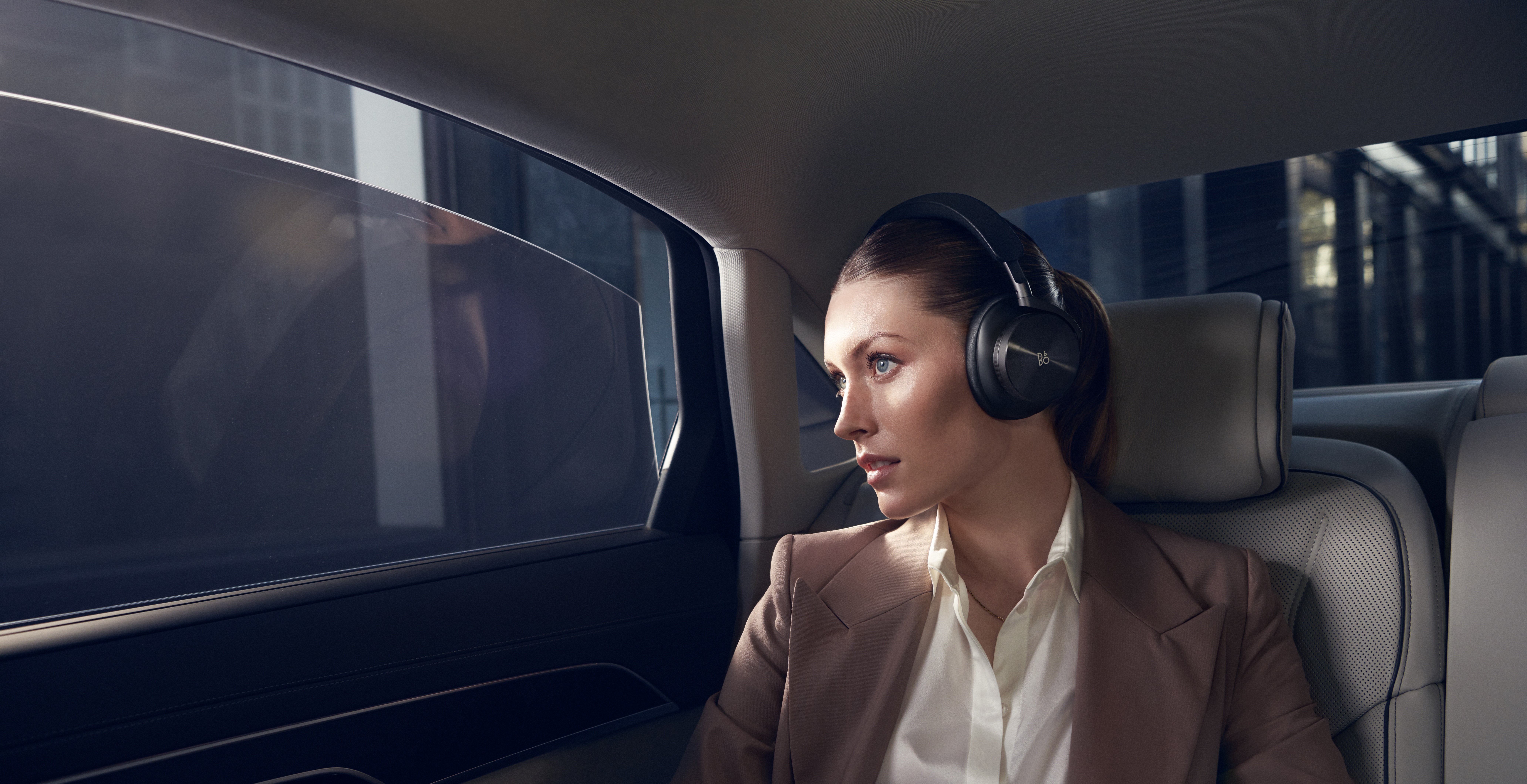bo_userguide_headphones_h95.jpg