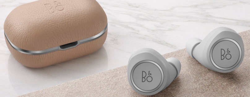 Emparejar los auriculares izquierdo y derecho de los Beoplay E8 (3.ª gen.)  con la versión de software 5.7.0 – Soporte técnico Bang & Olufsen